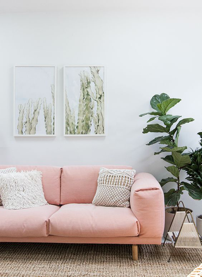 sofá rosa